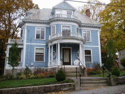 84 Sumner St, Newton, MA 02459 exterior