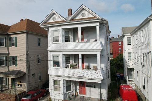 59 Briggs St, New Bedford, MA 02740 exterior