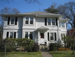 17 Hillside Rd, Newton, MA 02461 exterior