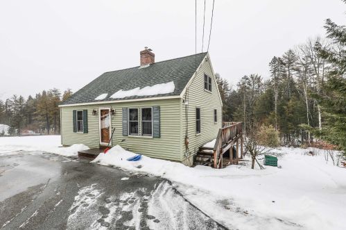 11 Shelburne Ln, Center Barnstead, NH 03225 exterior