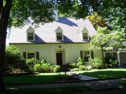 58 Burdean Rd, Newton, MA 02459 exterior