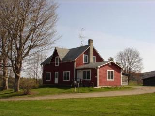 163 Fisher Hl, Irasburg, VT 05845 exterior