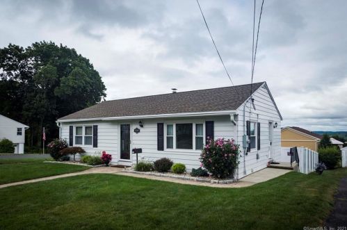 177 Purdy Rd, Waterbury, CT 06706 exterior