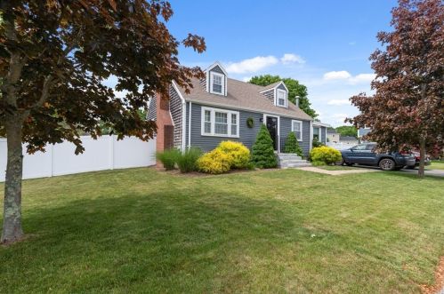 4 Branch Rd, Weymouth, MA 02190 exterior