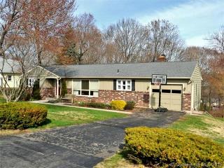 132 Old Stagecoach Rd, Meriden, CT 06450 exterior