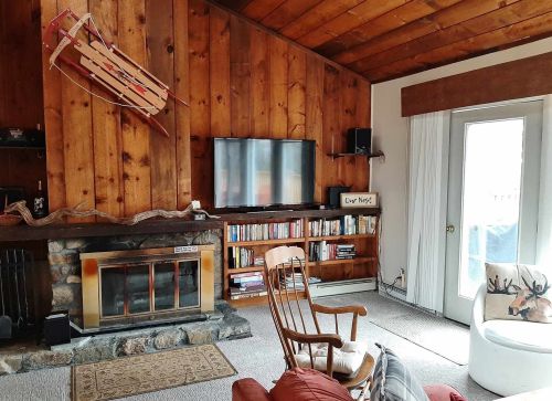 8 Mclaren Dr, Campton, NH 03223 exterior