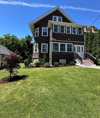 9 Vermont St, Roxbury-Xing, MA 02132 exterior