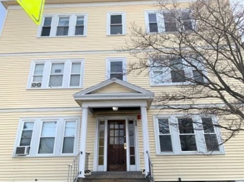 650 Metropolitan Ave, Roxbury-Xing, MA 02136 exterior