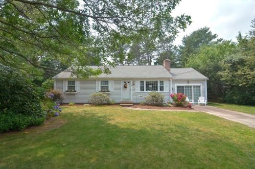 51 Captain Percival Rd, Yarmouth, MA 02664 exterior