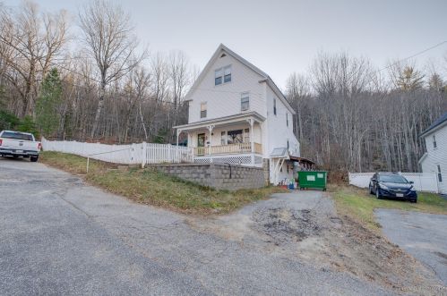 10 Walnut St, Rumford, ME 04276 exterior