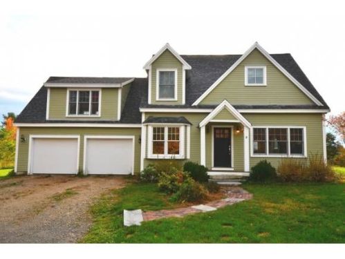 16 Mill Ln, Seabrook, NH 03874 exterior