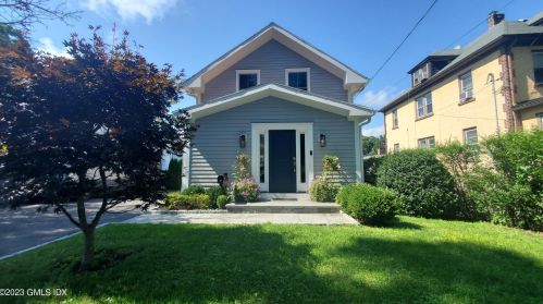 42 Richland Rd, Greenwich, CT 06830 exterior