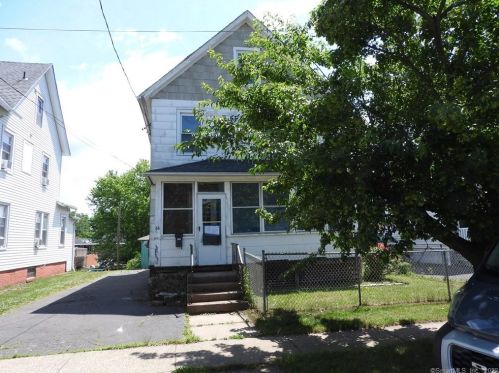 86 Grove St, Middletown, CT 06457 exterior