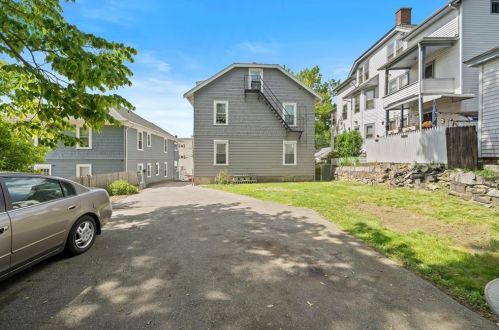 68 Fairlawn Ave, Woonsocket, RI 02895 exterior