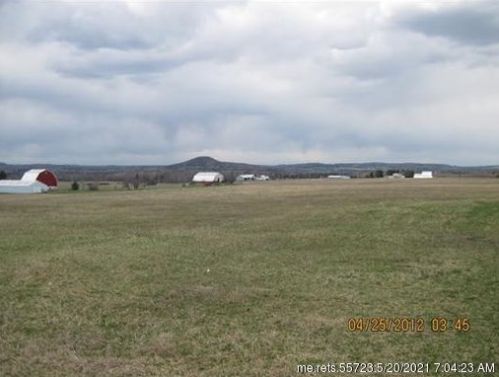 1490 Chapman Rd, Mapleton, ME 04757 exterior