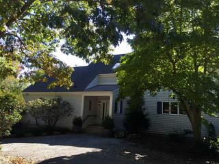 428 Bridgetown Rd, South Kingstown, RI 02874 exterior