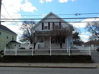 642 Weeden St, Pawtucket, RI 02860 exterior