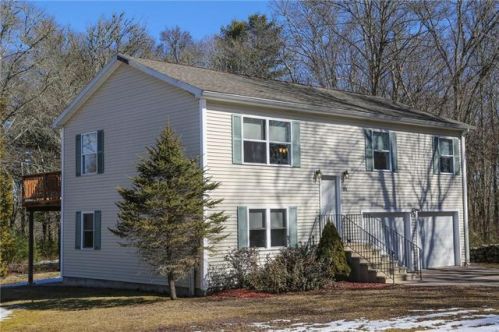 371 Bradford Rd, Westerly, RI 02808 exterior