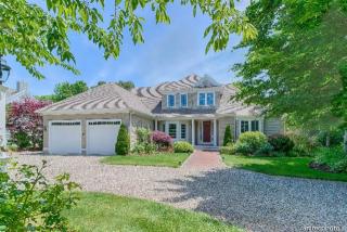 57 The Hts, Mashpee, MA 02649 exterior