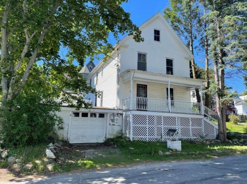 58 Granite St, Bath, ME 04530 exterior
