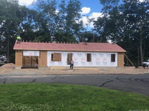 26 Southview St, Enfield, CT 06082 exterior