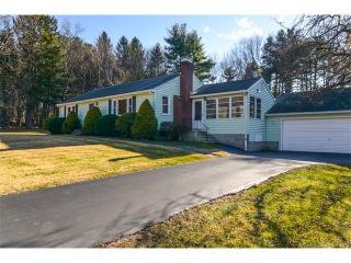 15 Hickory Hill Rd, Simsbury, CT 06070 exterior