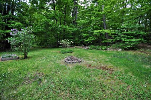 1410 Winona Rd, New-Hampton, NH 03256 exterior