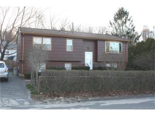 66 Pinecrest Dr, Waterbury, CT 06708 exterior