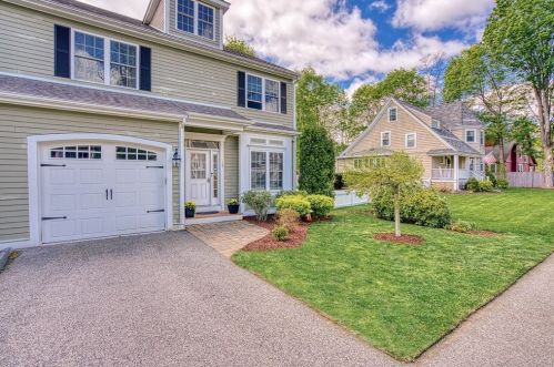 12 Maple Ter, Needham, MA 02492 exterior
