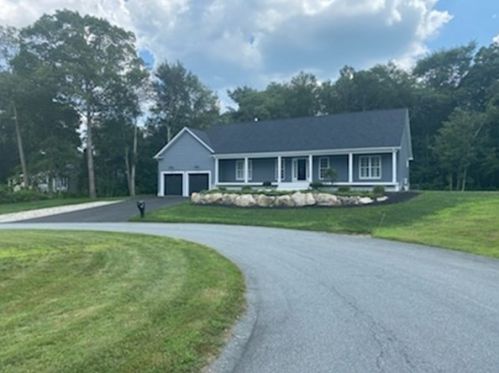 48 Brookwood Dr, Westport, MA 02790 exterior