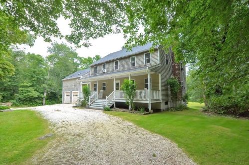 309 Charlotte White Rd, Horseneck-Beach, MA 02790 exterior