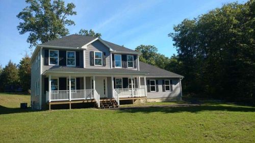 18 Wellington Ln, Loudon, NH 03307 exterior
