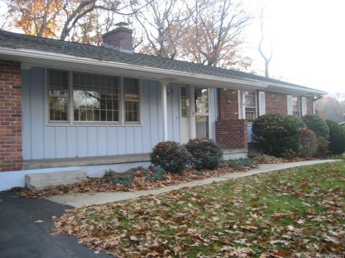 16 Cherry Hill Rd, Norwich, CT 06360 exterior