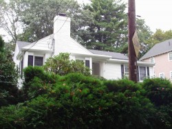 8 Jaffrey Cir, Newton, MA 02468 exterior