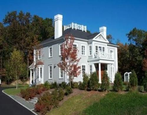 755 Worcester St, Wellesley, MA 02482 exterior