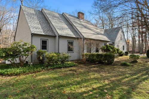 6 Smilax Dr, Lyme, CT 06371 exterior