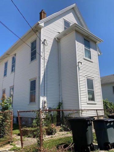 21 Bayview Ave, Stonington, CT 06378 exterior