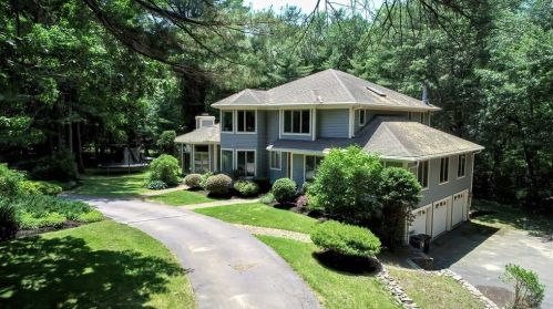 38 Coppermine Rd, Topsfield, MA 01983 exterior