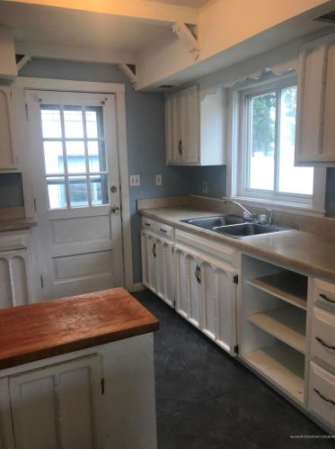 7 Halstead St, Kittery, ME 03904 exterior