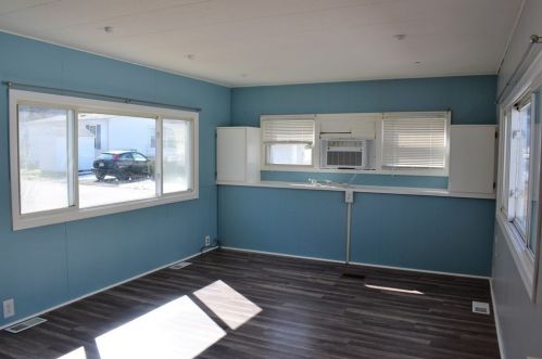 4 Keystone Rd, Holbrook, MA 02343 exterior