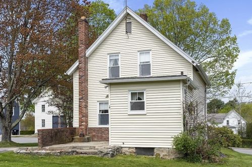 7 Cherry St, Southborough, MA 01745 exterior