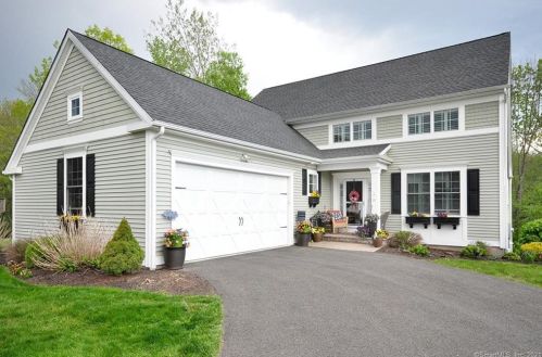 11 Seminole Cir, Litchfield, CT 06750 exterior