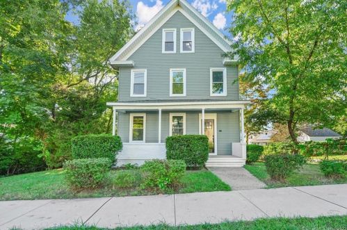 317 Huntington Rd, Stratford, CT 06614 exterior