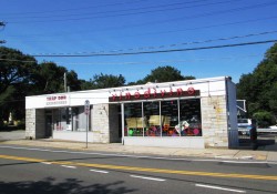 901 Walnut St, Newton, MA 02461 exterior