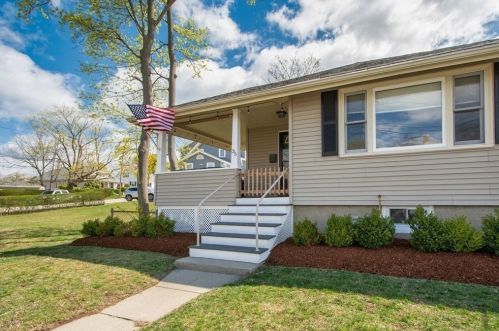 35 Bayview St, Weymouth, MA 02191 exterior