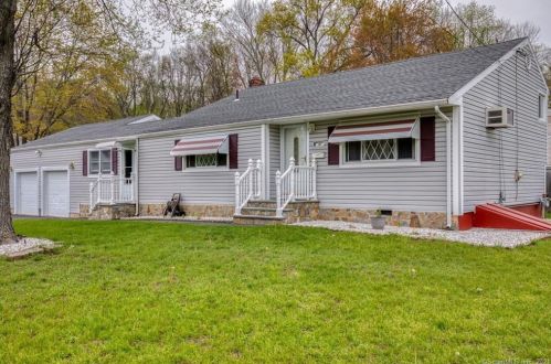 8 Matthew Rd, Hartford, CT 06108 exterior