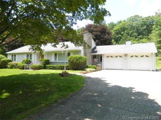 98 Maple Ave, Huntington, CT 06484 exterior