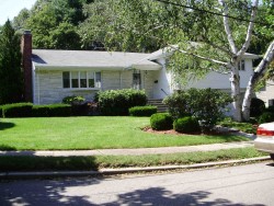 61 Sevland Rd, Newton, MA 02459 exterior