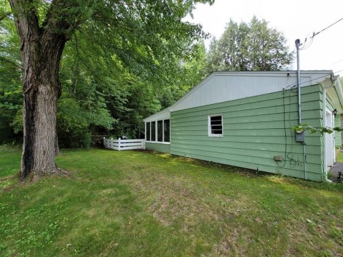 192 Riverview Ave, Athol, MA 01331 exterior