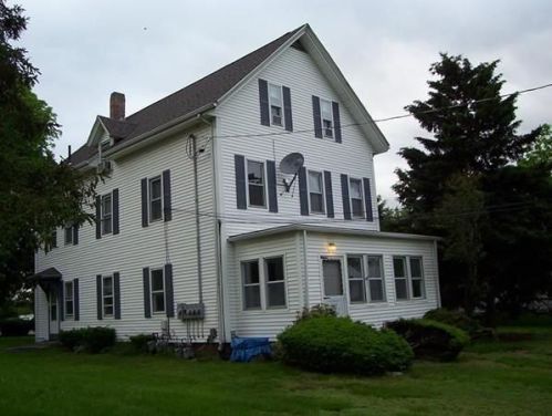 372 Main St, Dighton, MA 02715 exterior